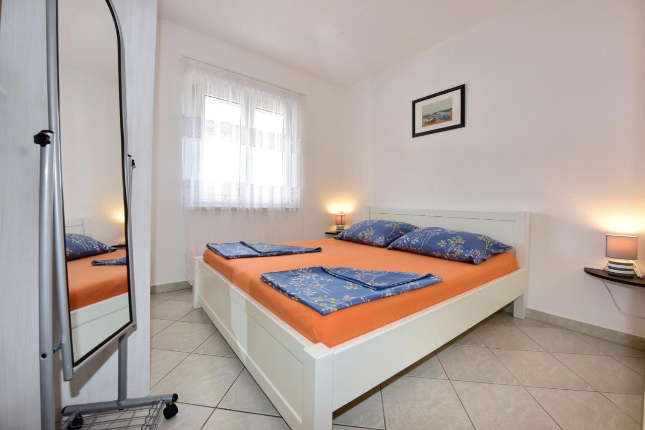 Apartments Elin Sofia Poreč Exteriör bild